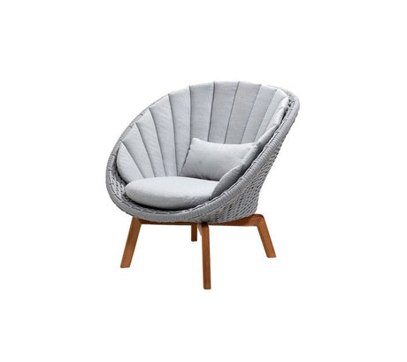 Peacock Lounge Chair - Cedar Nursery - Plants and Outdoor Living